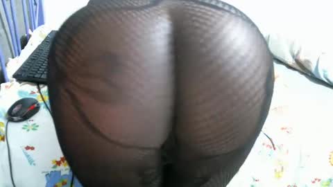 Queen online show from 02-18-25, 05:42