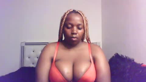 QUEEN online show from 04-23-26, 12:29