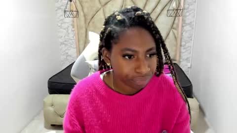 Snapshot of queen_perla_ chatting on 01-09-25, 11:14 online show from 01-09-25, 11:14