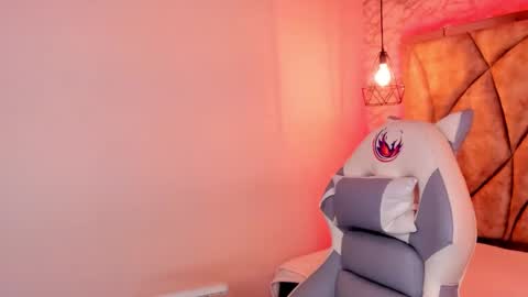 Snapshot of queen_perla_ chatting on 02-07-25, 07:06 online show from 02-07-25, 07:06