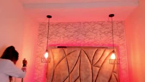 Snapshot of queen_perla_ chatting on 02-13-25, 09:49 online show from 02-13-25, 09:49