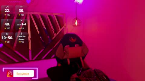 Snapshot of queen_perla_ chatting on 10-01-25, 11:16 online show from 10-01-25, 11:16