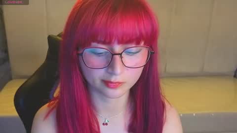 queen_red_v online show from 07-12-26, 03:08