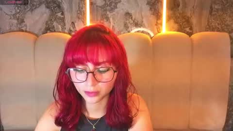 queen_red_v online show from 07-18-26, 03:11