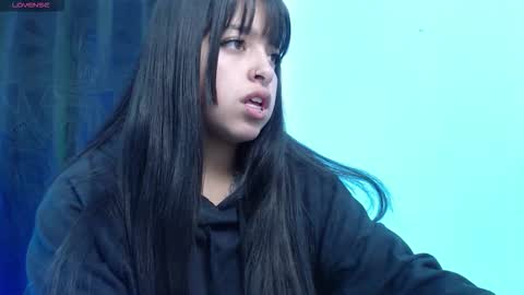 Snapshot of queen_salomme chatting on 10-09-25, 12:03 queen_salomme online show from 10-09-25, 12:03