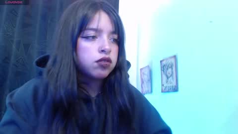 Snapshot of queen_salomme chatting on 10-19-25, 01:34 queen_salomme online show from 10-19-25, 01:34