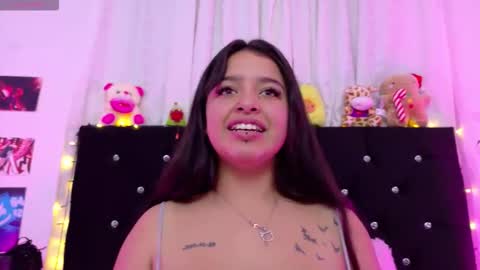 Snapshot of queen_salomme chatting on 11-12-25, 09:36 queen_salomme online show from 11-12-25, 09:36