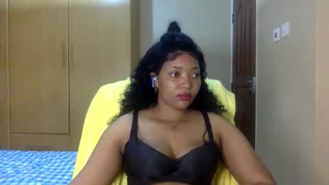 Queenbebony2 online show from 09-14-25, 03:33