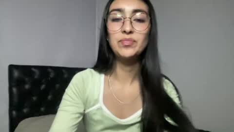 queenbyte_18 online show from 07-18-26, 03:33