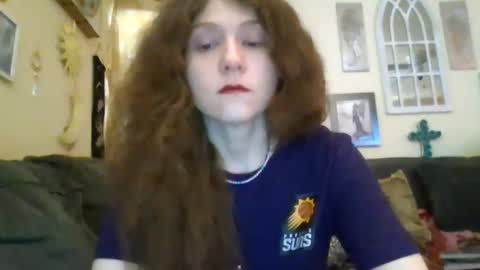 Snapshot of queencrimsonlvx chatting on 05-06-26, 08:58 queencrimsonlvx online show from 05-06-26, 08:58