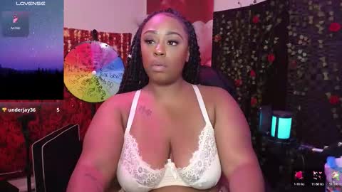 Snapshot of queencroze chatting on 10-31-25, 04:24 Queen Cherise Roze online show from 10-31-25, 04:24