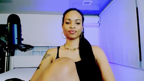 Sweet Goddess online show from 10-14-25, 05:19