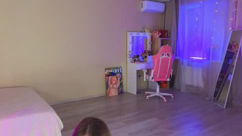 Snapshot of queenelia chatting on 11-13-25, 12:26 Nelly INSTA queenelia online show from 11-13-25, 12:26