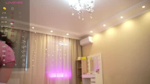 Nelly  INSTA  queenelia  online show from 04-24-26, 10:50