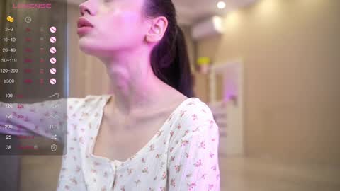 Nelly  INSTA  queenelia  online show from 06-05-26, 10:43