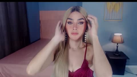 queenemeraldts online show from 09-23-25, 02:03