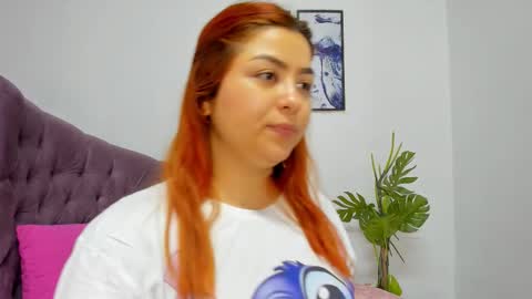 Queen online show from 01-12-26, 03:17