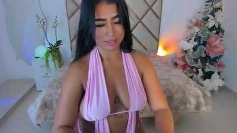 Maria Del Mar online show from 12-17-25, 08:37
