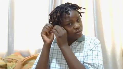 queenkesha online show from 12-16-25, 08:41