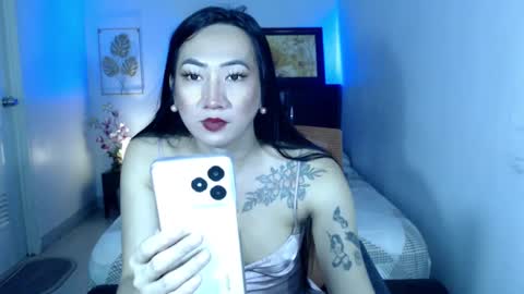 Snapshot of queenmistressts chatting on 01-03-25, 04:48 QUEEN online show from 01-03-25, 04:48