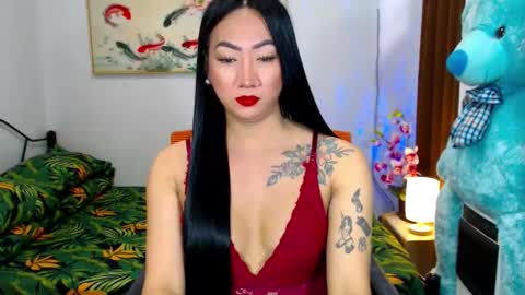 Snapshot of queenmistressts chatting on 01-30-25, 06:13 QUEEN online show from 01-30-25, 06:13