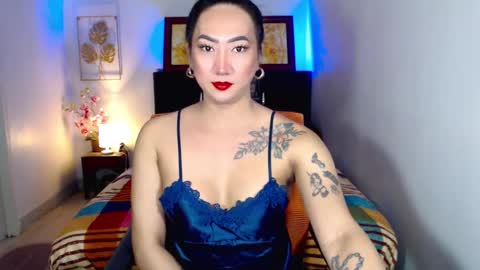 Snapshot of queenmistressts chatting on 02-23-25, 08:49 QUEEN online show from 02-23-25, 08:49