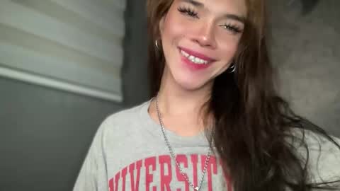 QUEEN online show from 01-10-26, 03:08