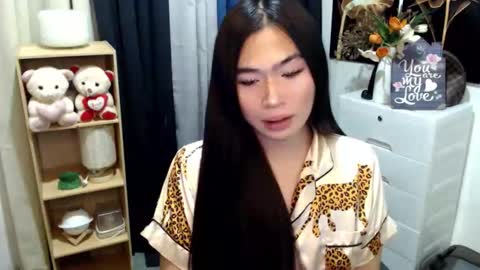 Mikka online show from 04-19-26, 06:32