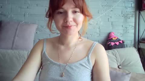 Snapshot of queenofmodels chatting on 03-12-25, 06:07 QueenOfModels online show from 03-12-25, 06:07