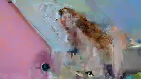 QUEEN online show from 02-01-25, 04:33