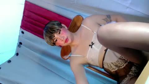 QUEEN online show from 02-17-26, 05:26