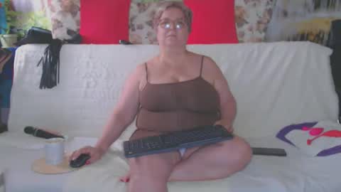 QueenPammy online show from 09-13-25, 06:46