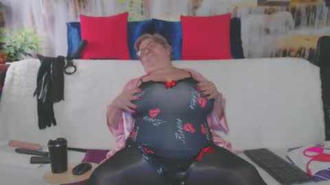 QueenPammy online show from 11-21-25, 06:45