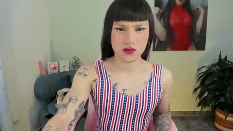 Snapshot of queenramoona_hot chatting on 01-15-25, 09:30 RAMONA ULLOA  online show from 01-15-25, 09:30