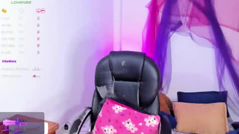 Snapshot of queensami7 chatting on 09-13-25, 02:55 Samantha online show from 09-13-25, 02:55