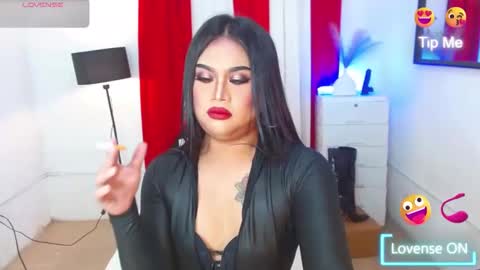 queenshasha and nathalie online show from 04-13-26, 02:33