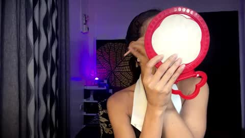 ValentinaMoone online show from 12-22-25, 06:05