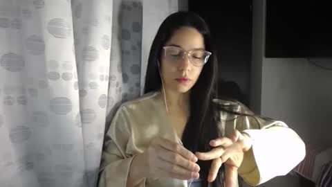 Paola online show from 03-20-26, 04:06