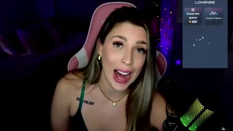 Snapshot of queenx_lexy chatting on 12-15-24, 11:53 queenx_lexy online show from 12-15-24, 11:53