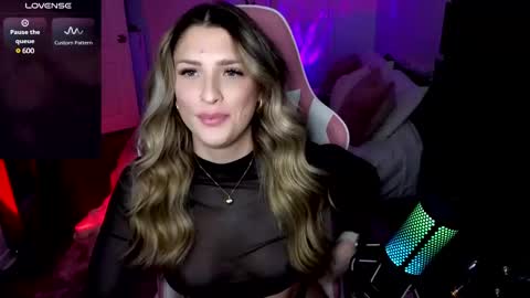 Snapshot of queenx_lexy chatting on 01-22-25, 08:38 queenx_lexy online show from 01-22-25, 08:38