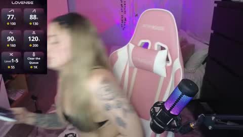 Snapshot of queenx_lexy chatting on 02-13-25, 11:37 queenx_lexy online show from 02-13-25, 11:37