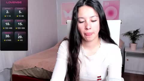 Snapshot of queitsharm_ chatting on 11-07-25, 06:02 Anna online show from 11-07-25, 06:02