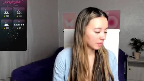 Snapshot of queitsharm_ chatting on 11-24-25, 06:13 Anna online show from 11-24-25, 06:13