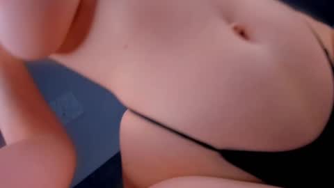 Snapshot of quennacindy chatting on 02-28-25, 07:37 Teri My favorite vibes 77 101 222 666 online show from 02-28-25, 07:37