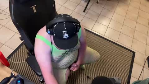 Quentin online show from 04-28-26, 06:13