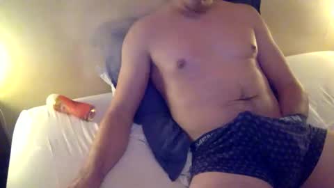 Snapshot of quentin12quentin chatting on 11-12-25, 09:14 Quentin online show from 11-12-25, 09:14