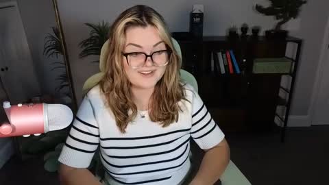 Bri online show from 10-10-25, 01:48