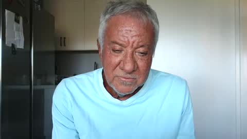 Snapshot of quest_one chatting on 10-04-25, 11:47 Jim online show from 10-04-25, 11:47