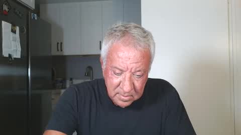 Snapshot of quest_one chatting on 10-07-25, 03:25 Jim online show from 10-07-25, 03:25