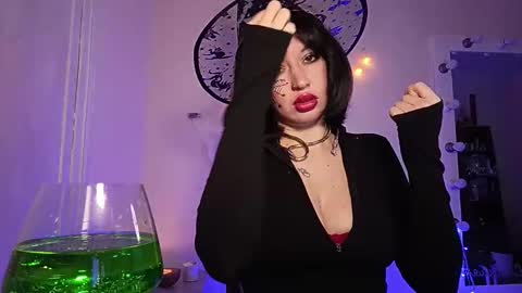 quiet_smile online show from 10-26-25, 01:50